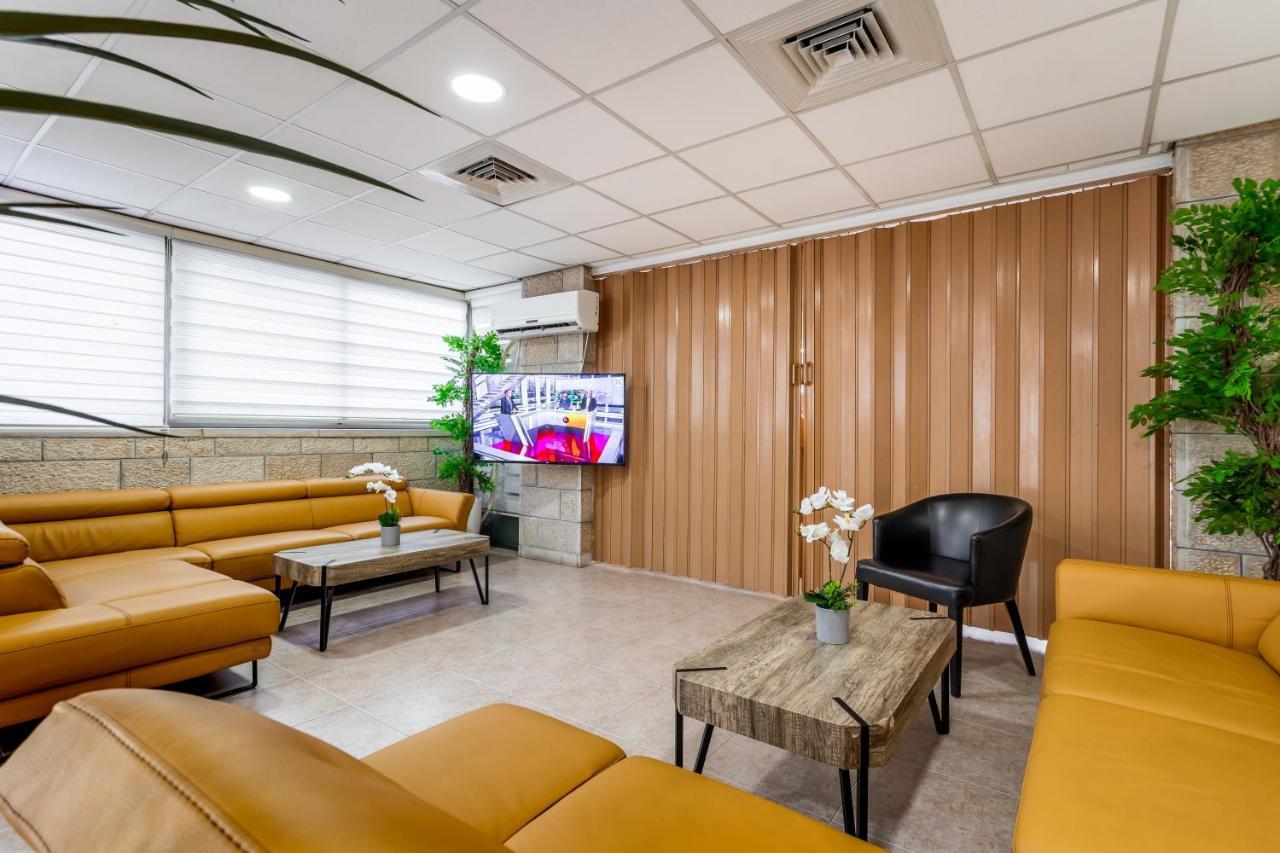 Aviv Holiday Flat Тверия Экстерьер фото